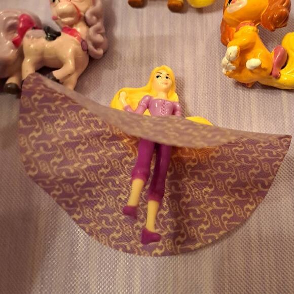 (4) Disney Princess Palace Pets And Rapunzel Doll figures - Picture 4 of 7